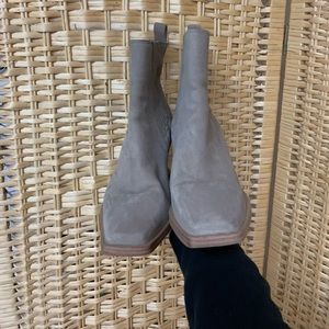 Vince Camuto boots